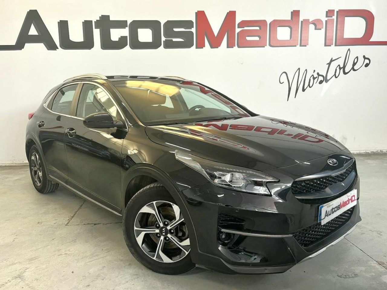 Nave comercial venta  de segunda mano - kia xceed 2021 /