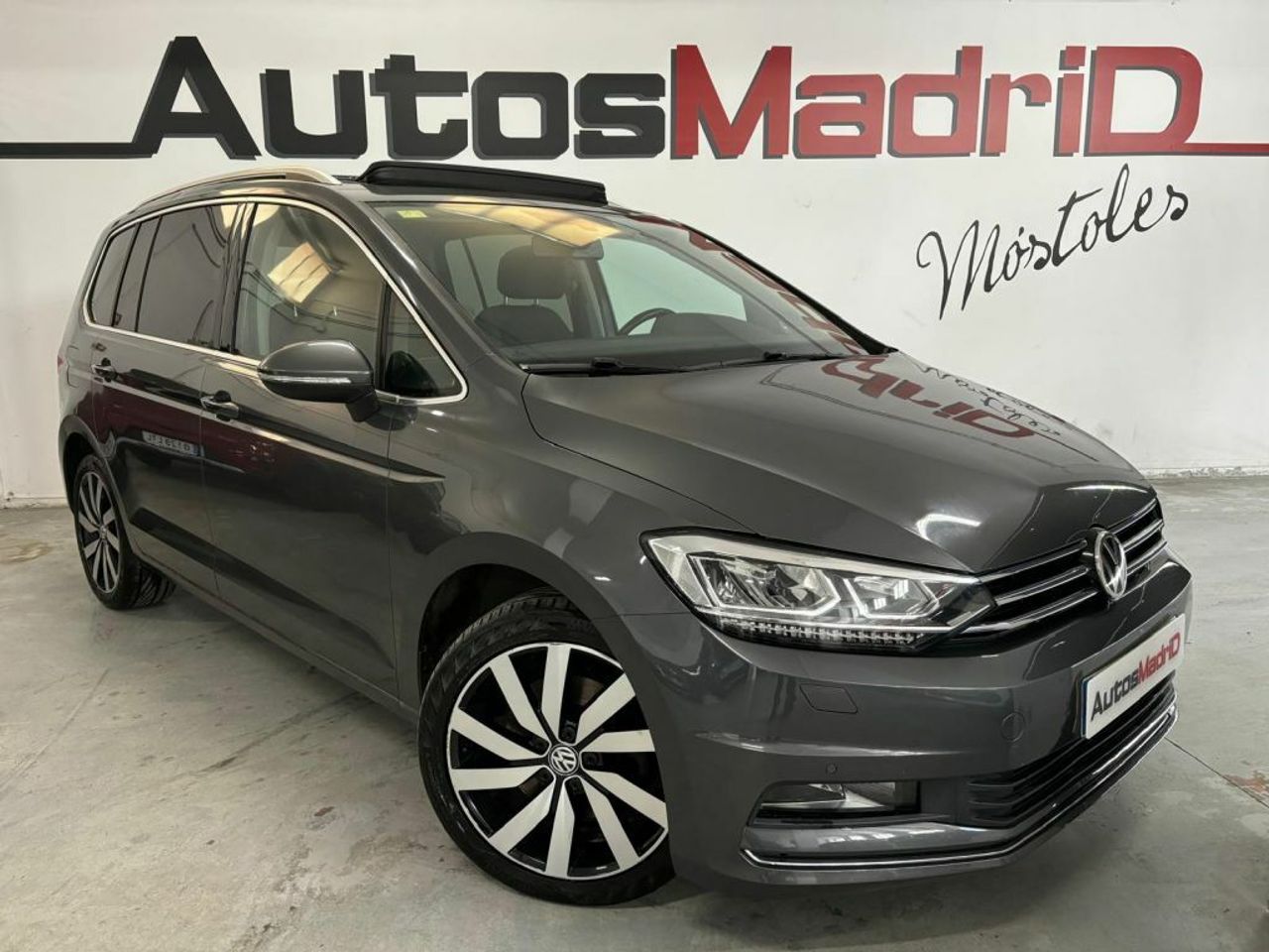 Local comercial madrid  de segunda mano en Madrid - volkswagen touran 2016 /