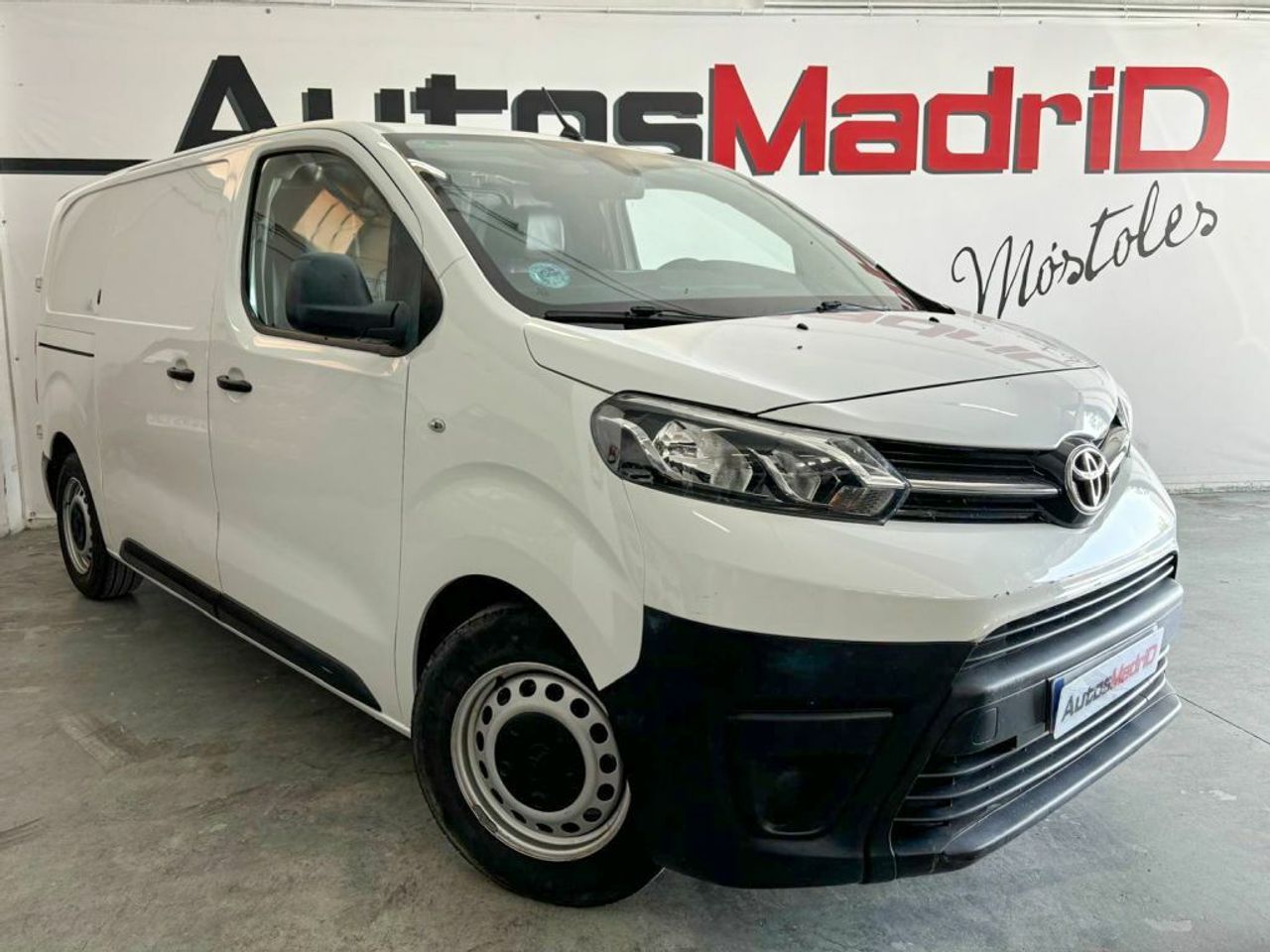 Local comercial venta torre  de segunda mano - toyota proace 2017 /