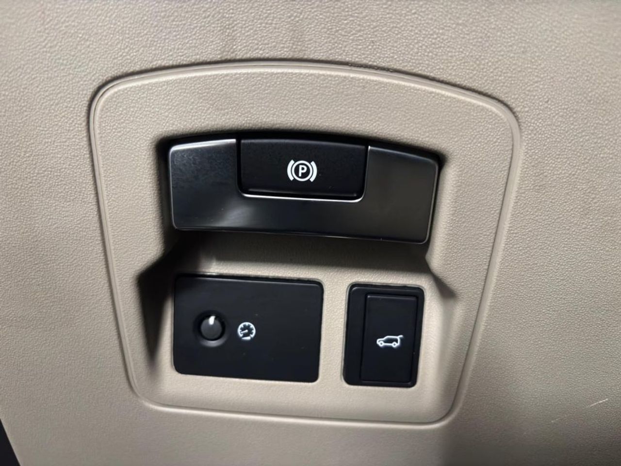 Land-Rover Range Rover Velar 2.0 D240 177kW (240CV) SE 4WD A - foto 20