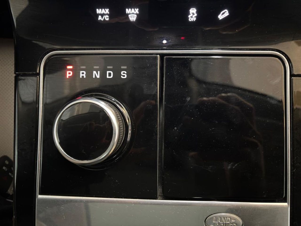 Land-Rover Range Rover Velar 2.0 D240 177kW (240CV) SE 4WD A - foto 35