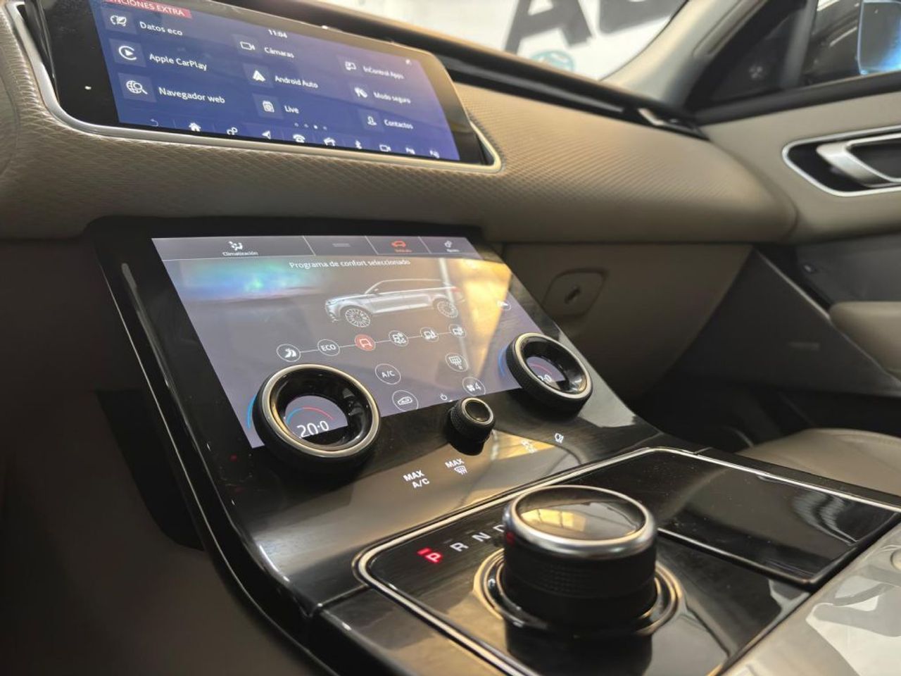 Land-Rover Range Rover Velar 2.0 D240 177kW (240CV) SE 4WD A - foto 36