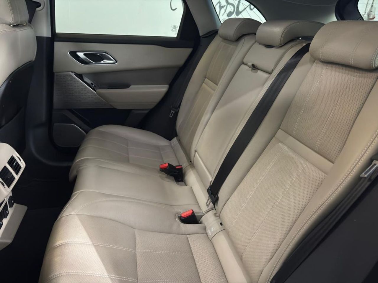 Land-Rover Range Rover Velar 2.0 D240 177kW (240CV) SE 4WD A - foto 15