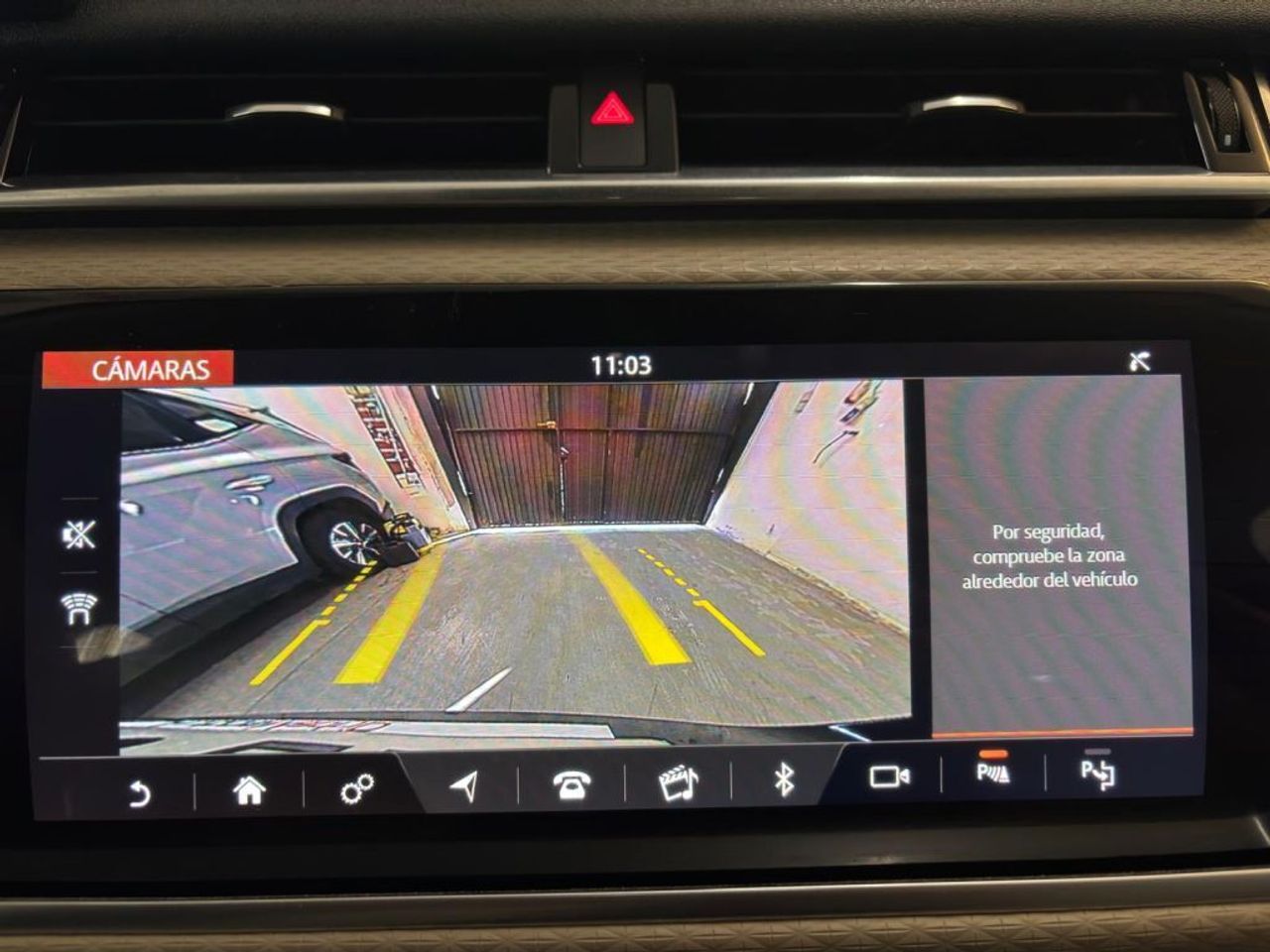 Land-Rover Range Rover Velar 2.0 D240 177kW (240CV) SE 4WD A - foto 30