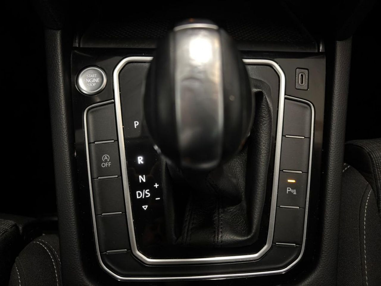 Volkswagen Passat Executive 1.6 TDI 88kW (120CV) DSG - foto 30