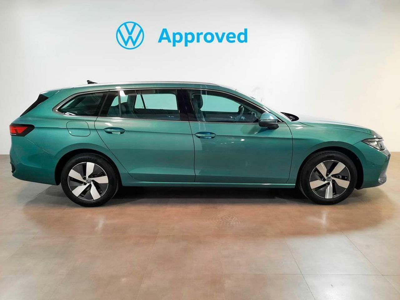 volkswagen passat 2024 / foto grande (3)