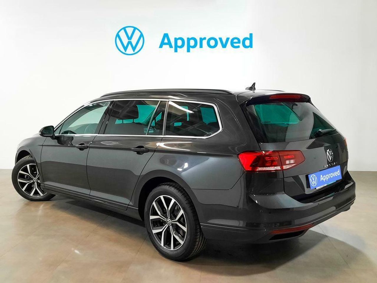 volkswagen passat 2024 / foto grande (2)