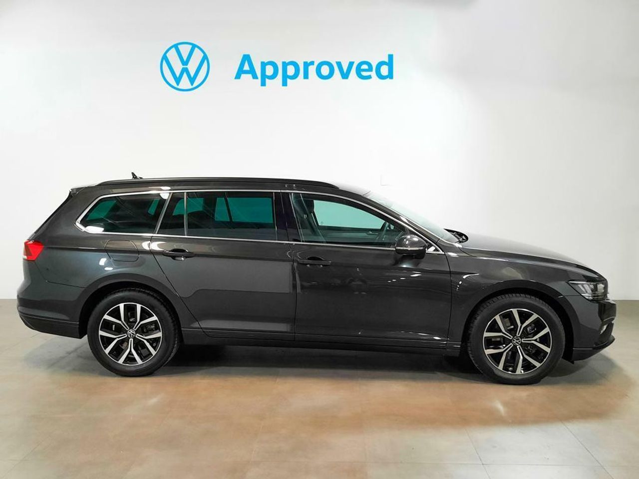 volkswagen passat 2024 / foto grande (3)