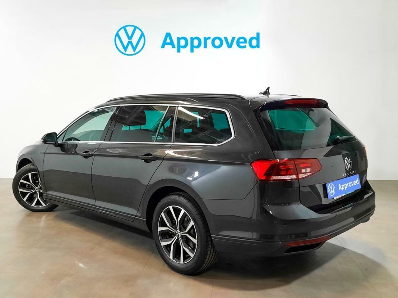 volkswagen passat 2024 / foto grande (2)