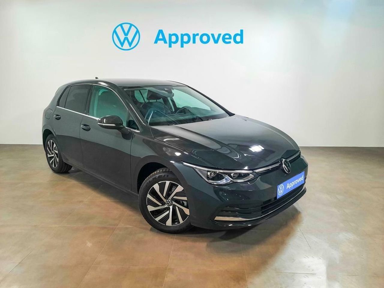 Foto volkswagen golf 2023 /