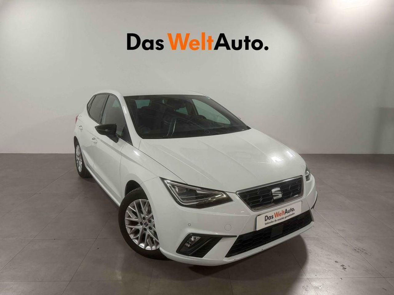 Camisa de cuadros con bolsillo  de segunda mano - seat ibiza 2024 /