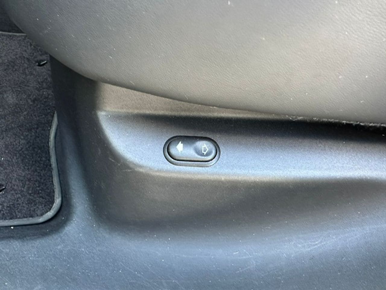 Land-Rover Range Rover Velar 240D AWD HSE AUTO  - Foto 39