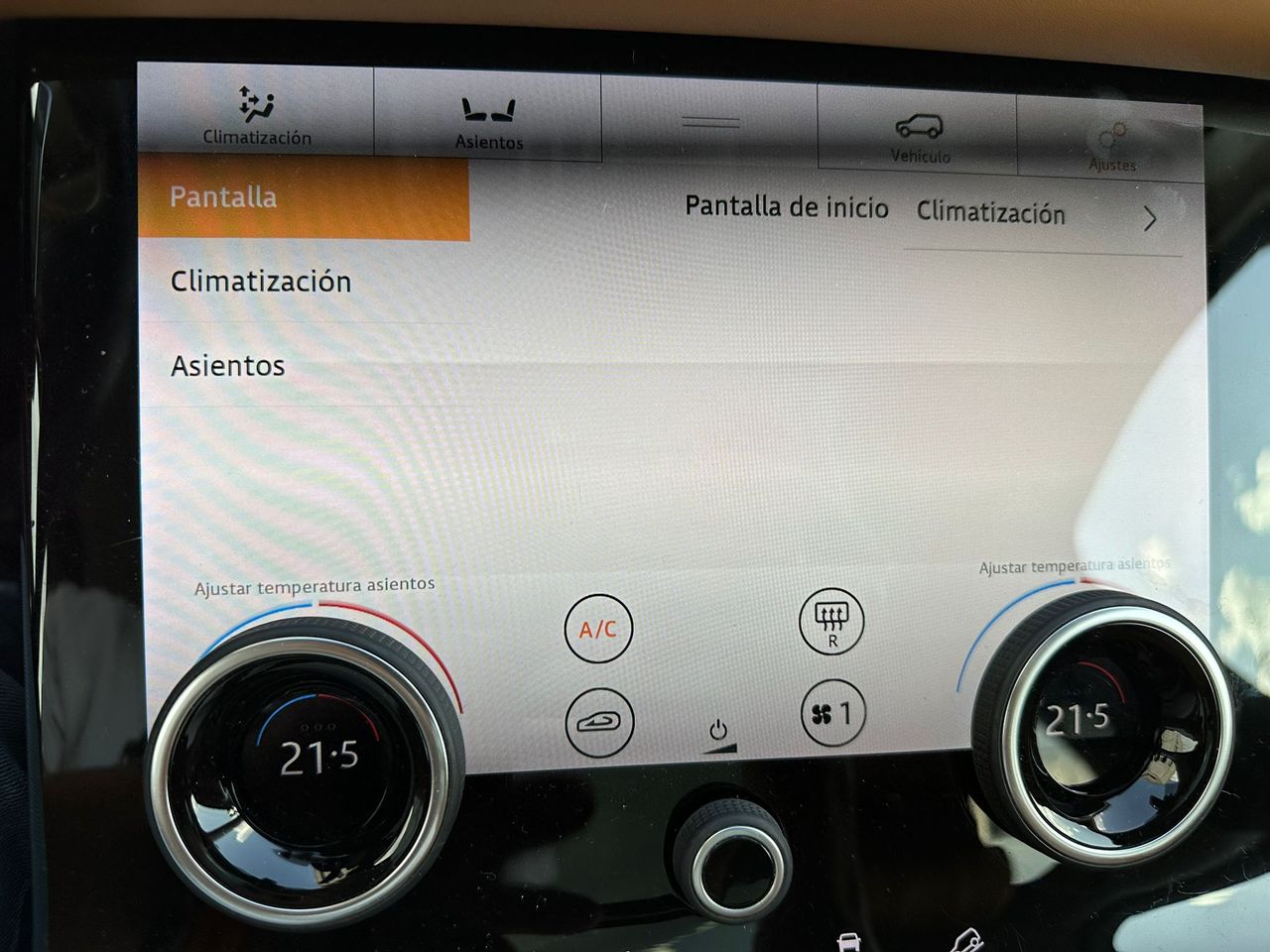 Land-Rover Range Rover Velar 240D AWD HSE AUTO  - Foto 97