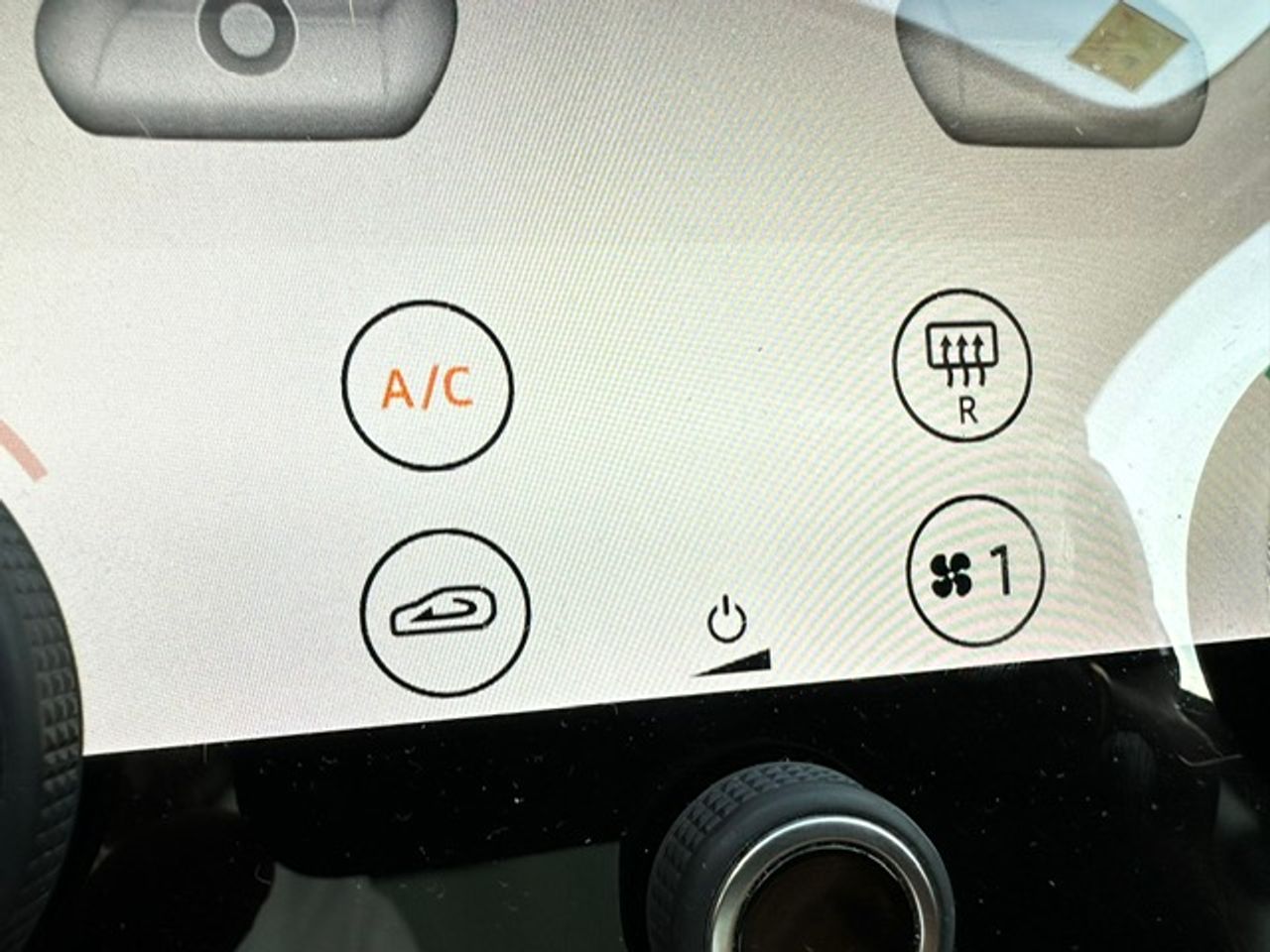 Land-Rover Range Rover Velar 240D AWD HSE AUTO  - Foto 88