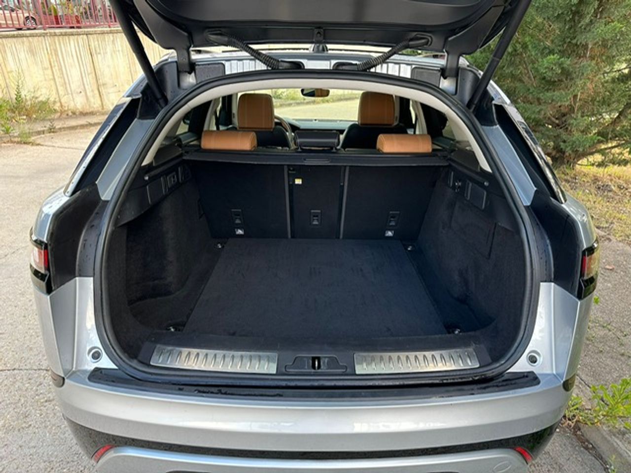 Land-Rover Range Rover Velar 240D AWD HSE AUTO  - Foto 48