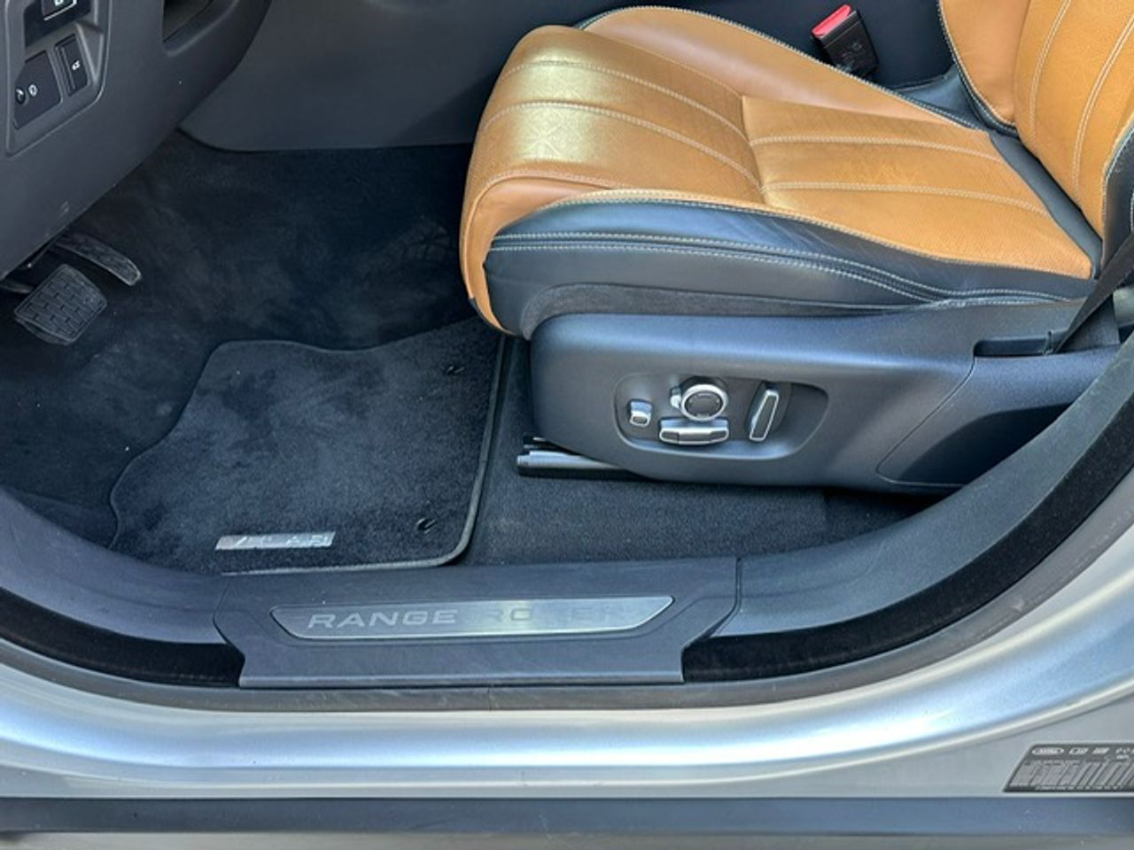 Land-Rover Range Rover Velar 240D AWD HSE AUTO  - Foto 61