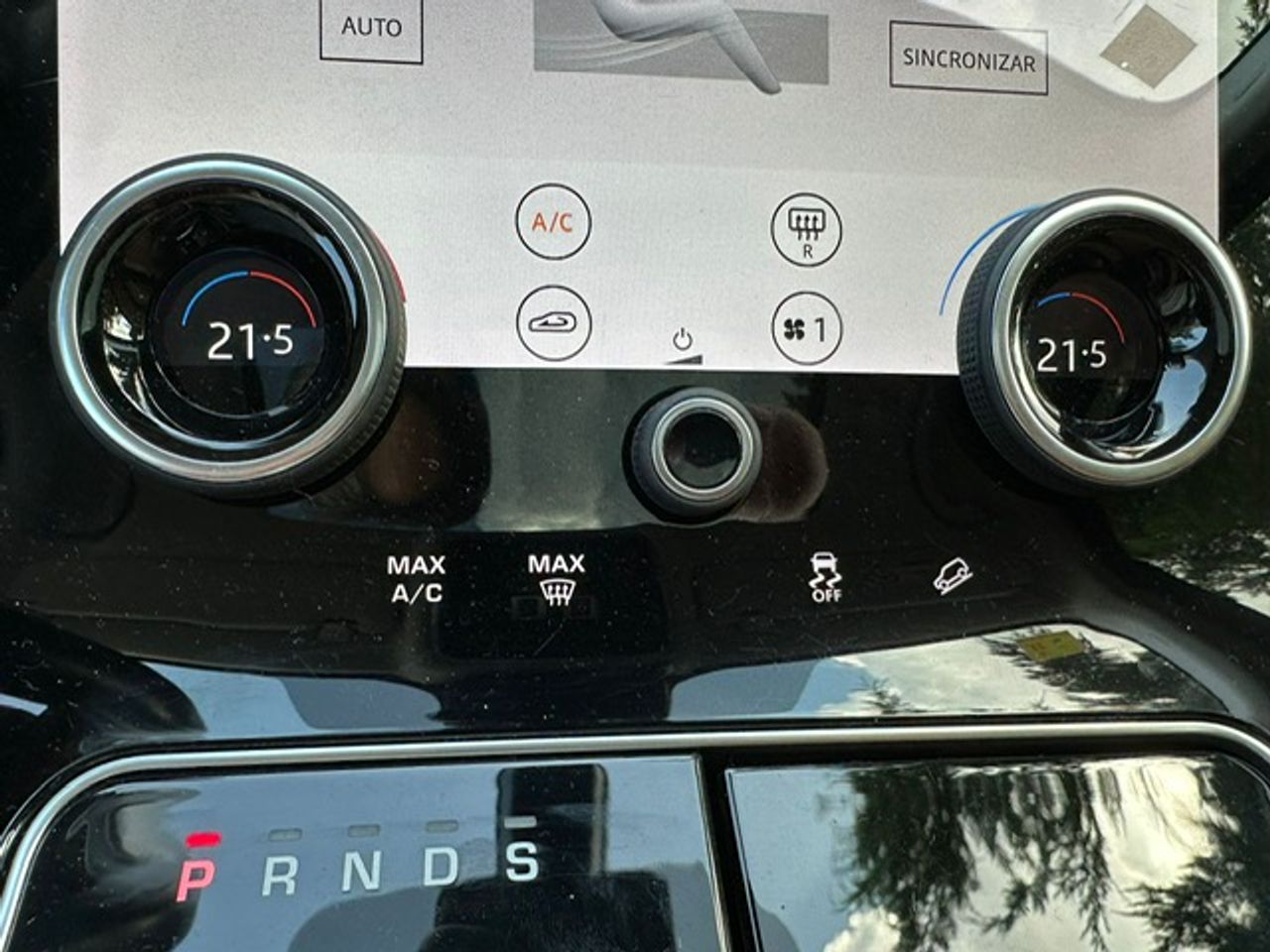 Land-Rover Range Rover Velar 240D AWD HSE AUTO  - Foto 81