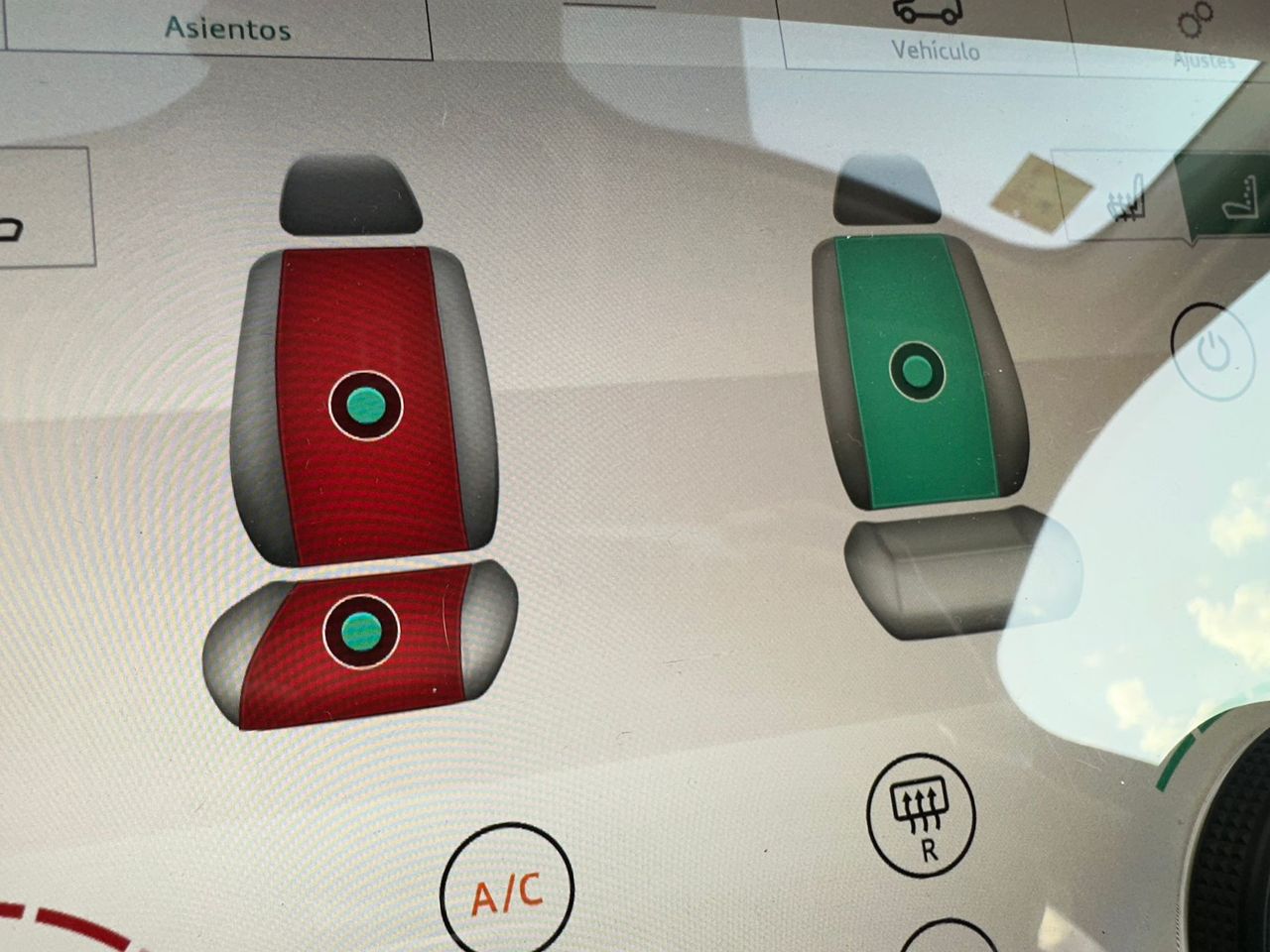 Land-Rover Range Rover Velar 240D AWD HSE AUTO  - Foto 90