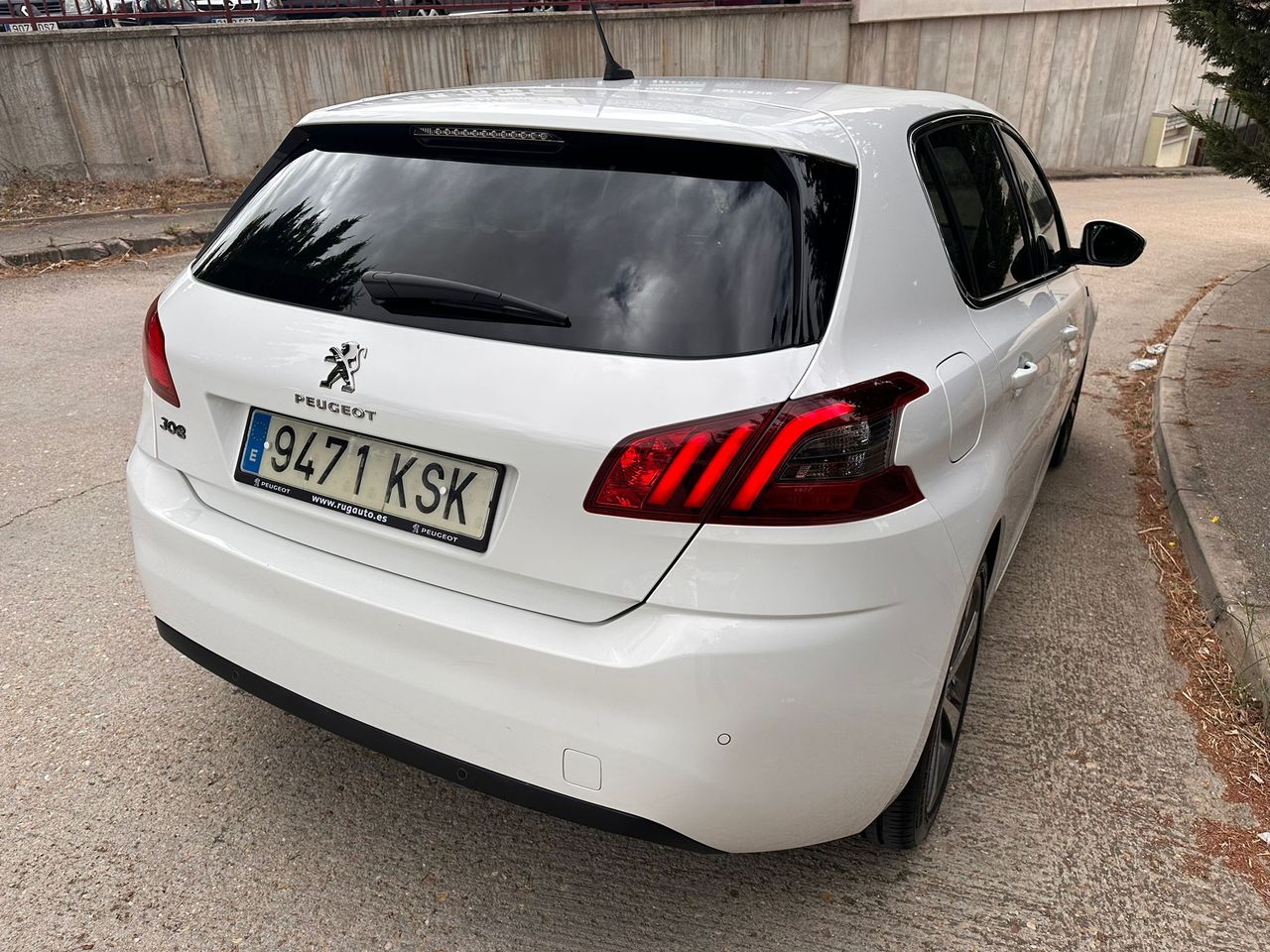 Peugeot 308 1.2 T 130 tech edition  - Foto 16