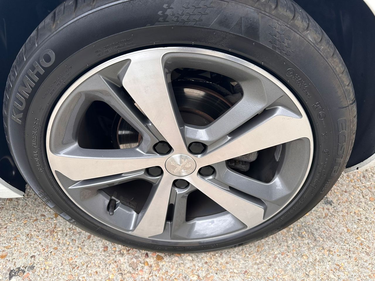 Peugeot 308 1.2 T 130 tech edition  - Foto 32