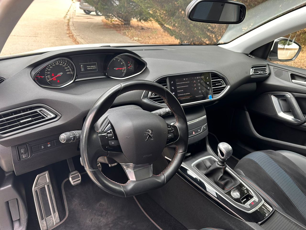 Peugeot 308 1.2 T 130 tech edition  - Foto 47