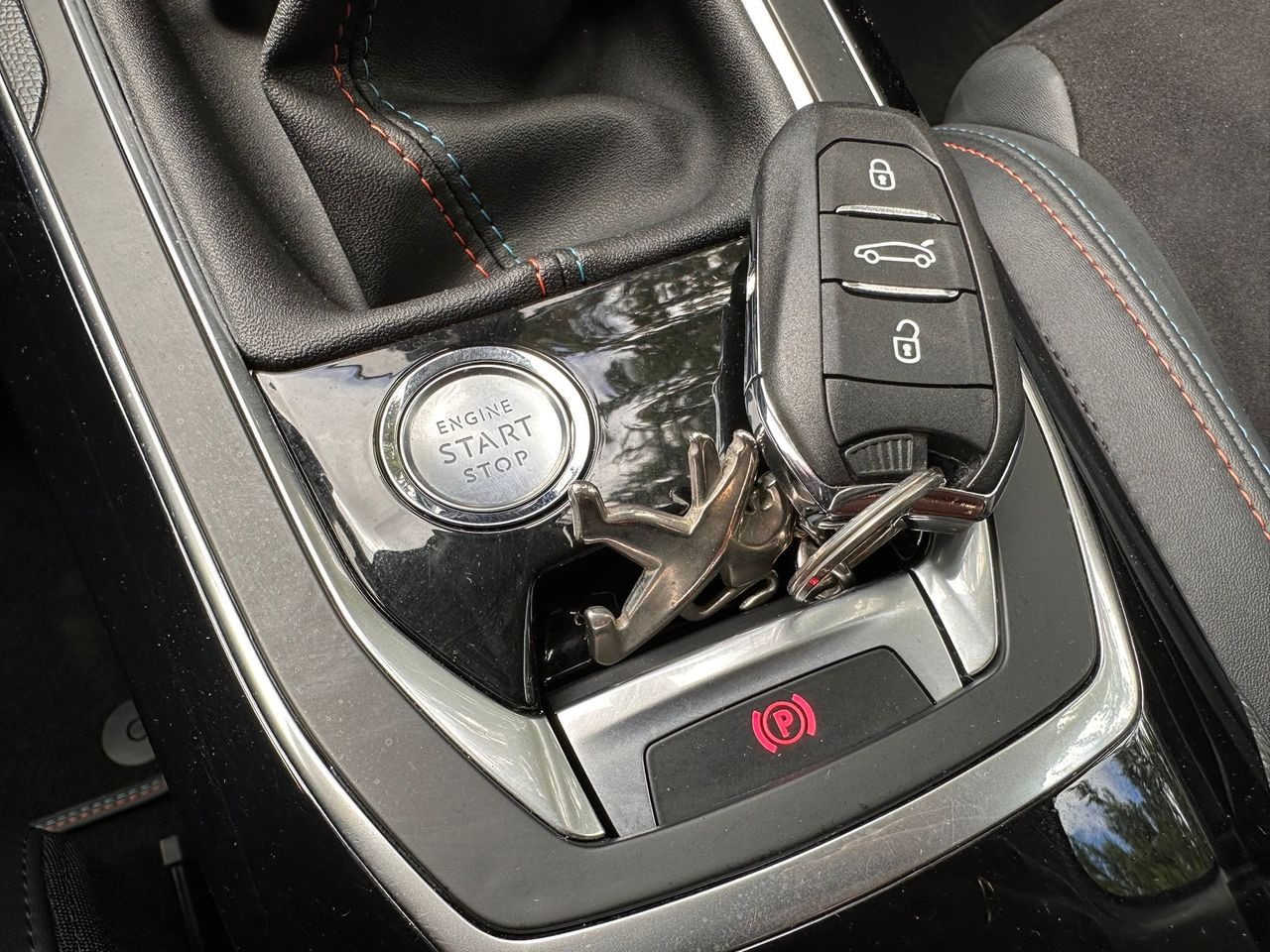 Peugeot 308 1.2 T 130 tech edition  - Foto 50