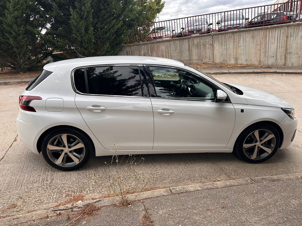Peugeot 308 1.2 T 130 tech edition  - Foto 15
