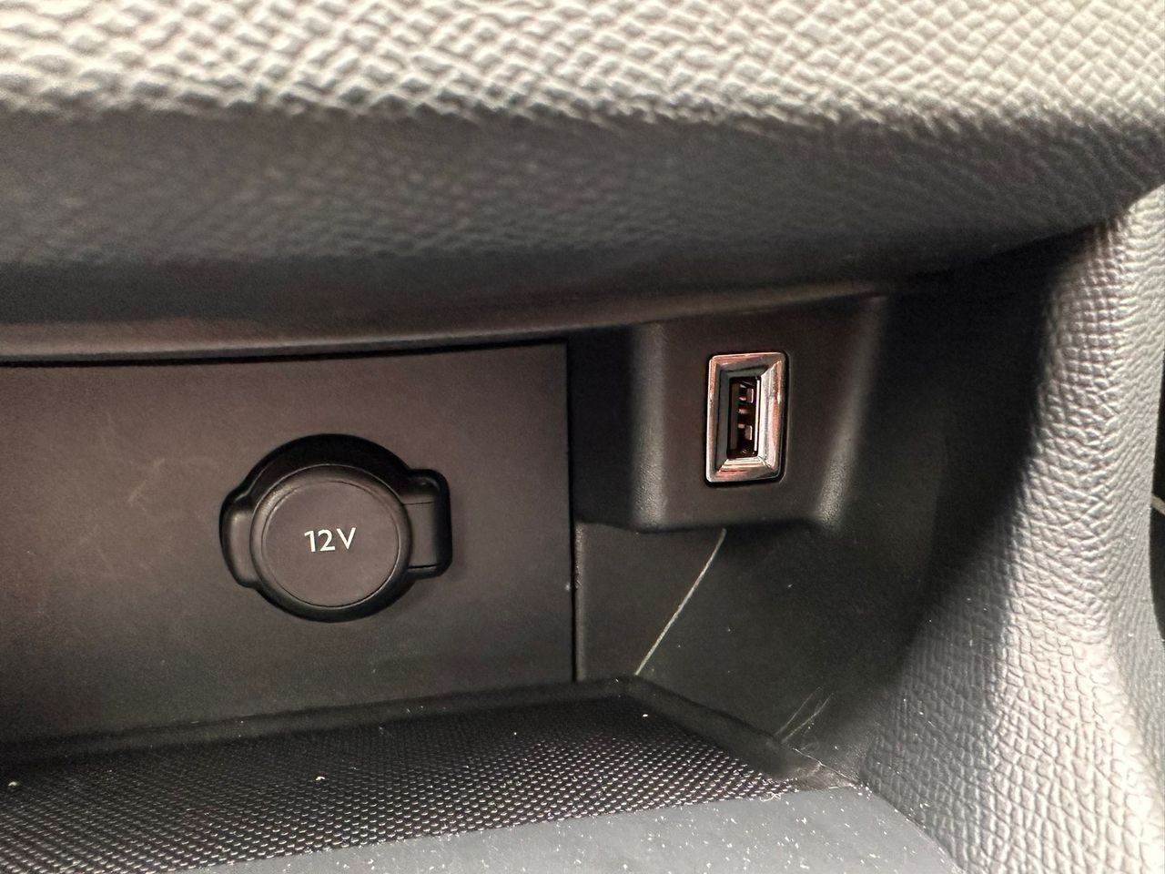 Peugeot 308 1.2 T 130 tech edition  - Foto 48