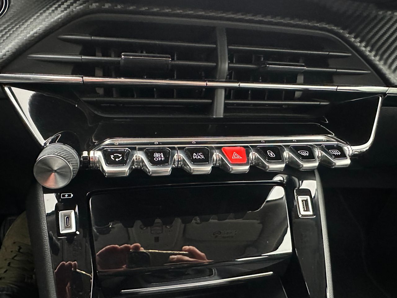 Peugeot 2008 1.2 T  - Foto 39