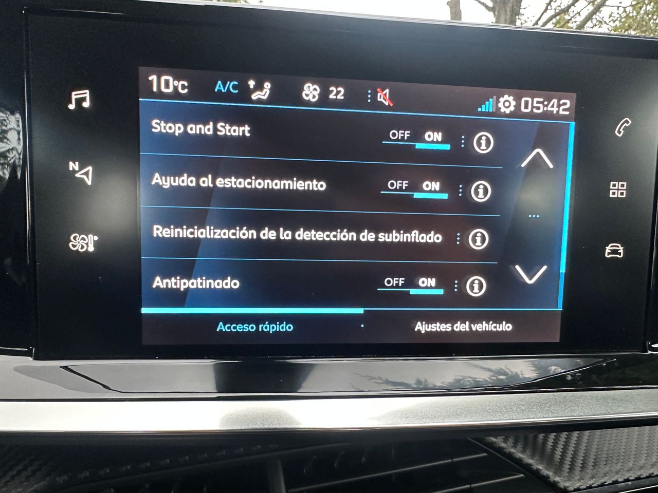 Peugeot 2008 1.2 T  - Foto 48