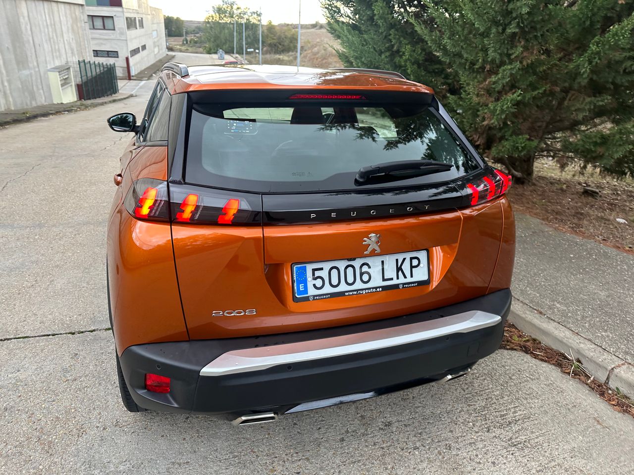 Peugeot 2008 1.2 T  - Foto 11