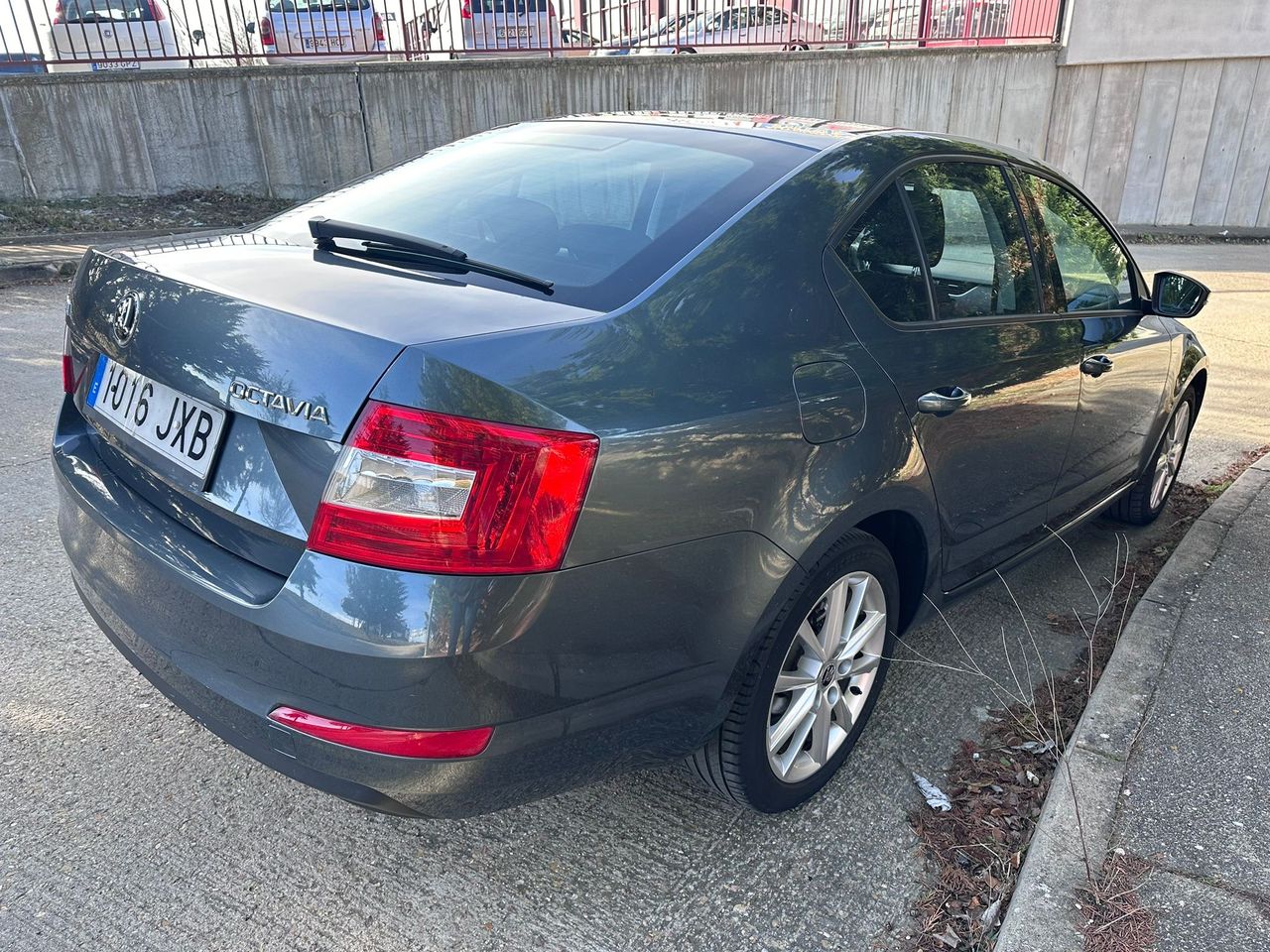 Skoda Octavia 1.6TDI  - Foto 11