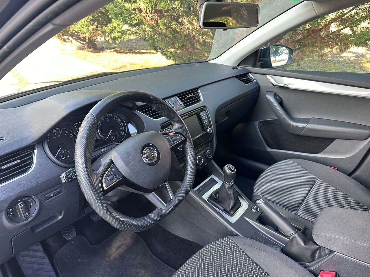 Skoda Octavia 1.6TDI  - Foto 29