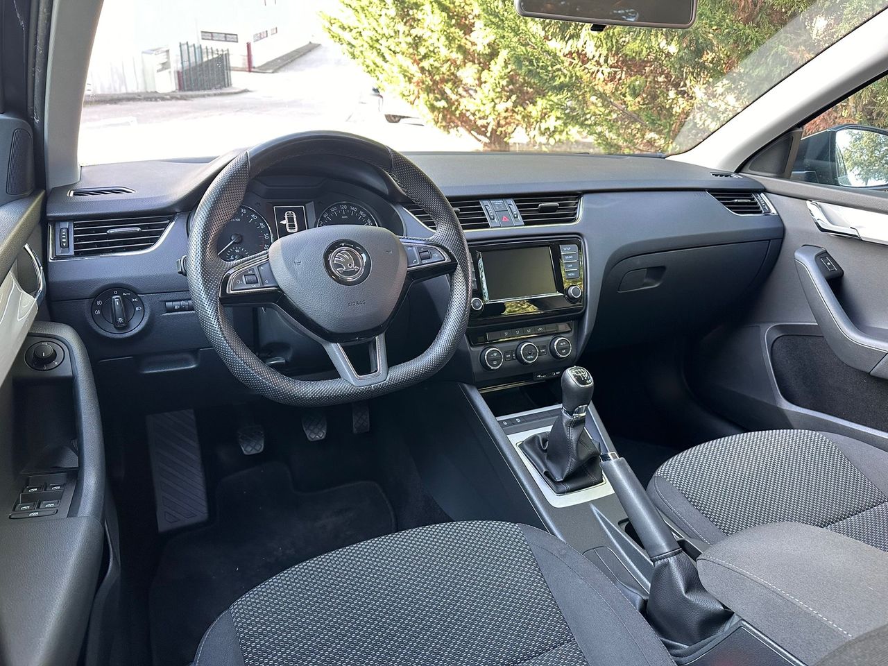 Skoda Octavia 1.6TDI  - Foto 26