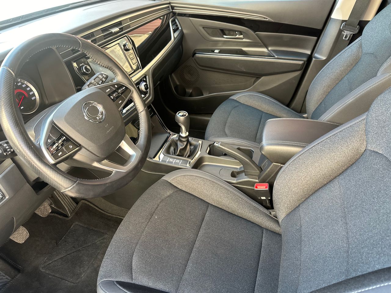 SsangYong Korando G15t  - Foto 28