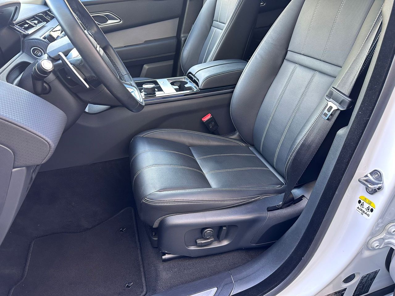 Land-Rover Range Rover Velar R dynamic   - Foto 52