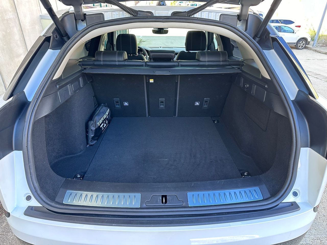 Land-Rover Range Rover Velar R dynamic   - Foto 40