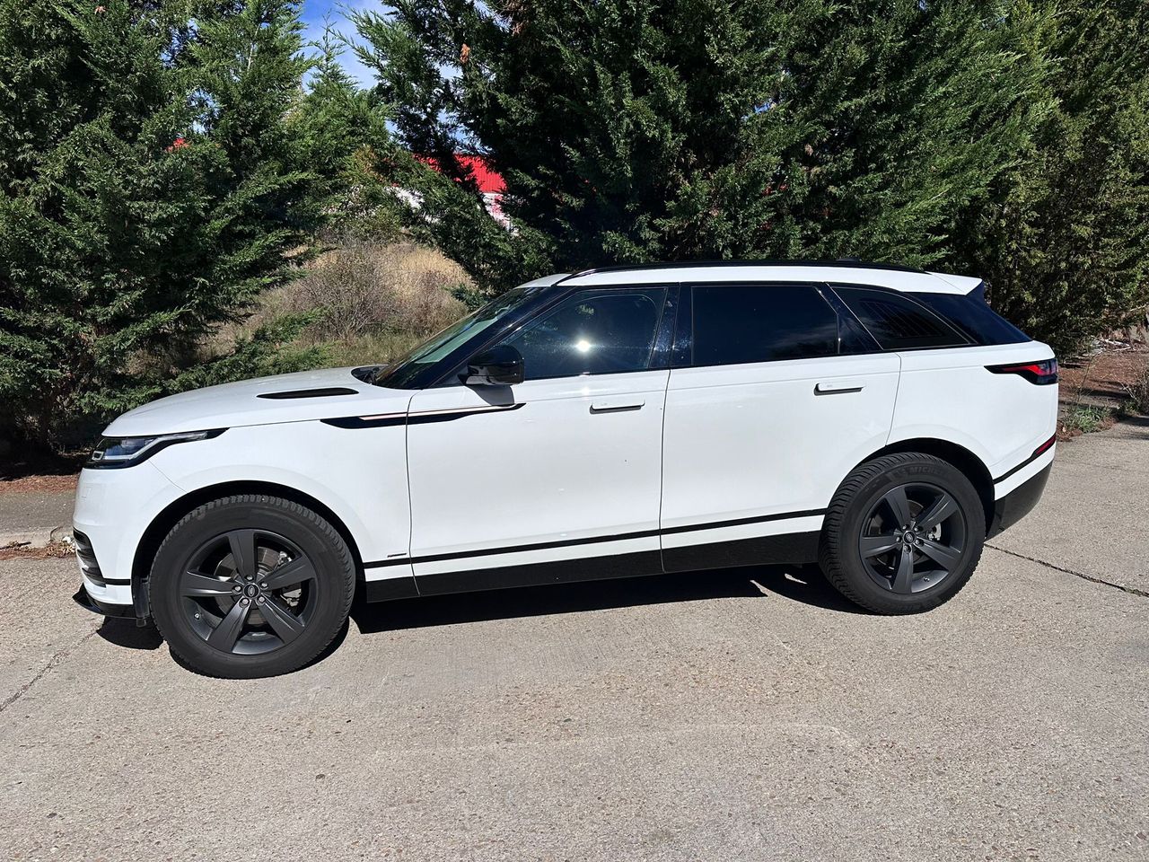 Land-Rover Range Rover Velar R dynamic   - Foto 24