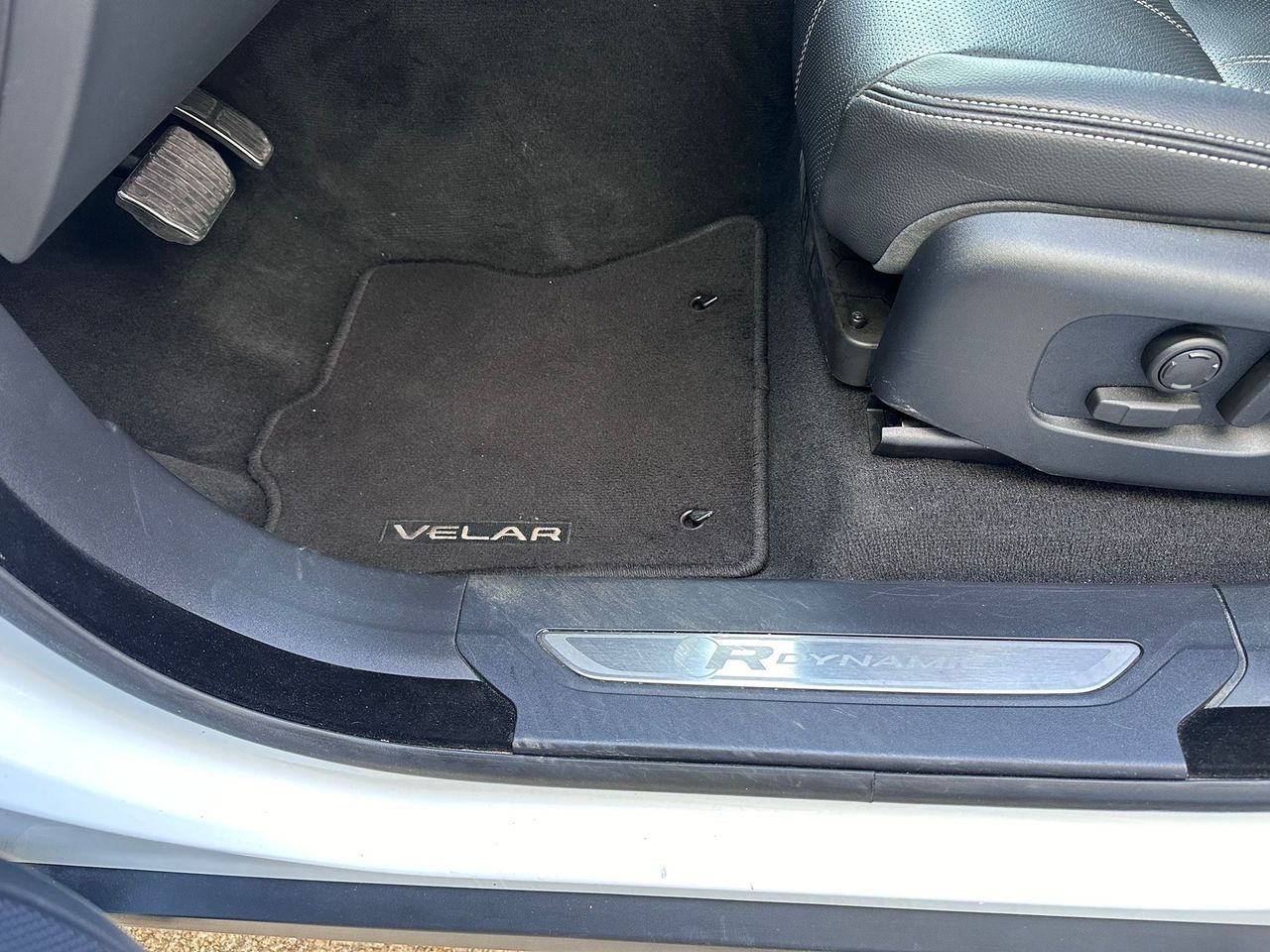 Land-Rover Range Rover Velar R dynamic   - Foto 48