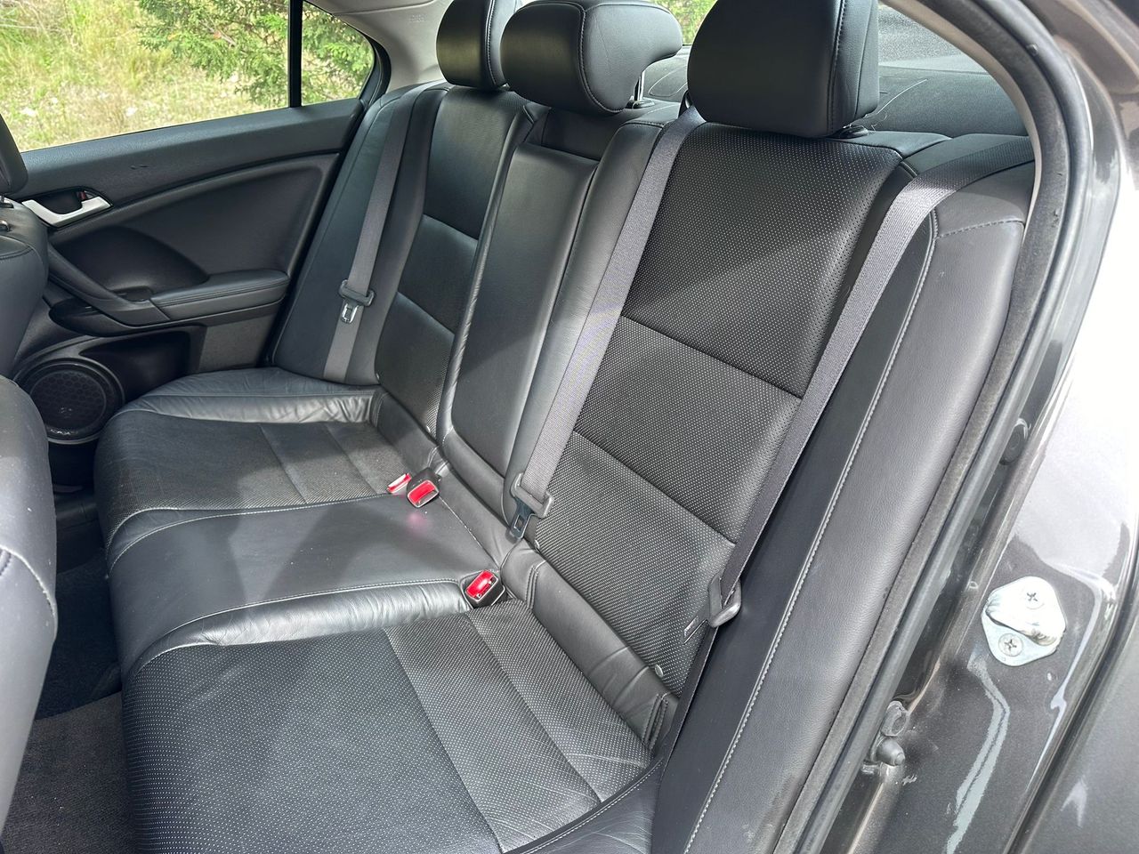 Honda Accord Luxury - Foto 20