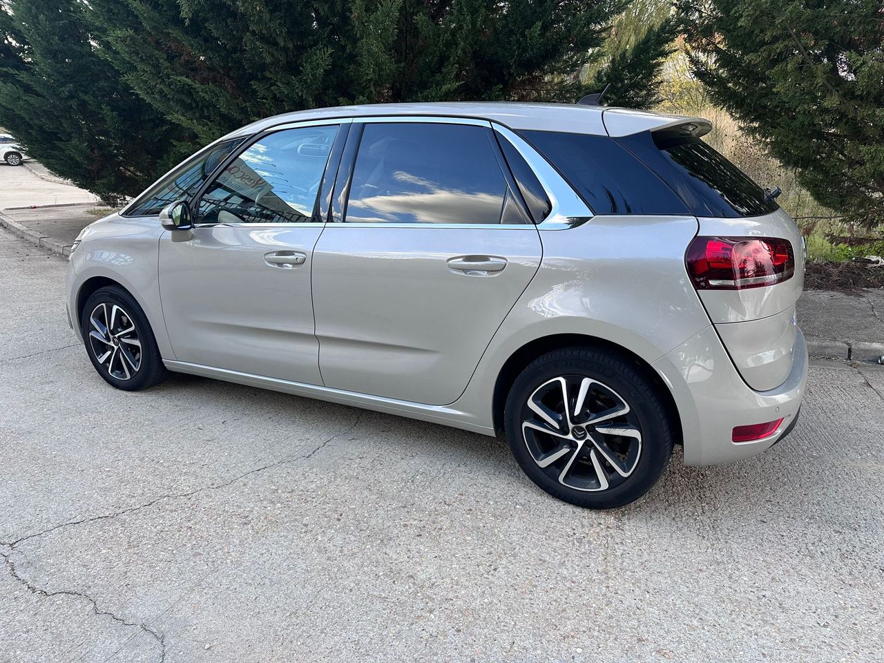 Citroën C4 Spacetourer 1.5HDI 130cv  - Foto 16