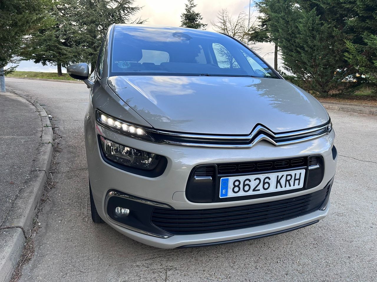 Citroën C4 Spacetourer 1.5HDI 130cv  - Foto 8