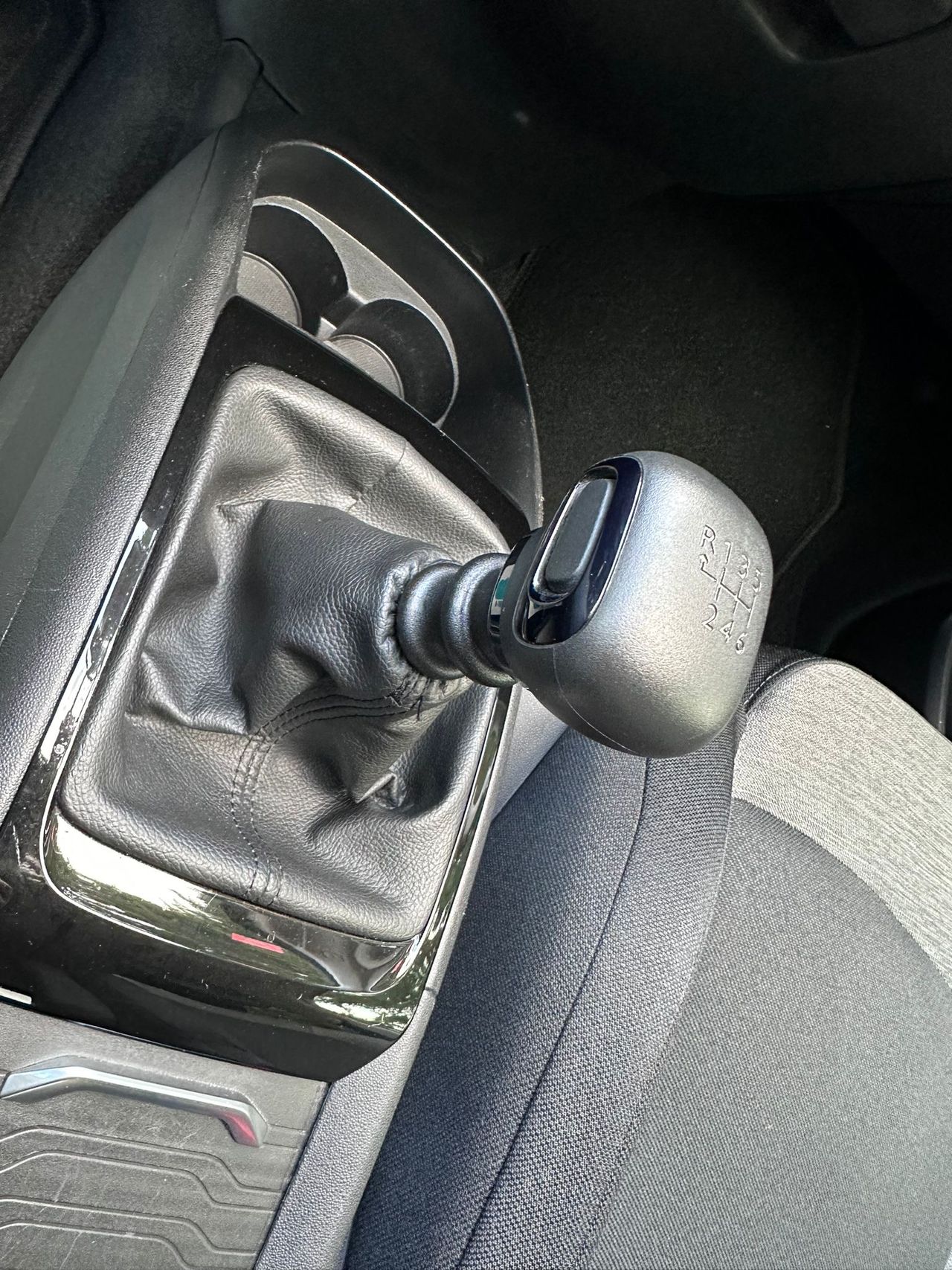 Citroën C4 Spacetourer 1.5HDI 130cv  - Foto 42