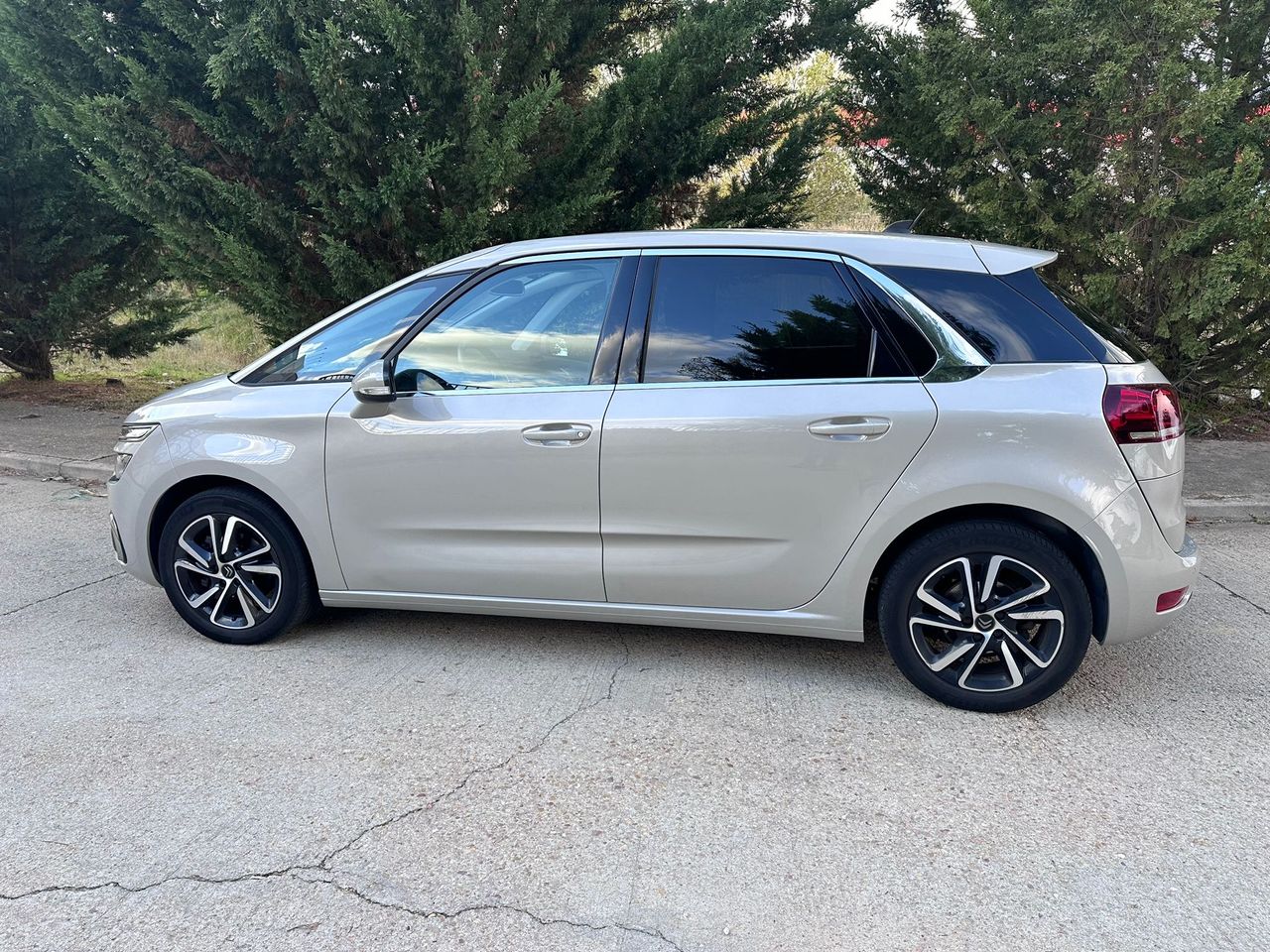 Citroën C4 Spacetourer 1.5HDI 130cv - Foto 21