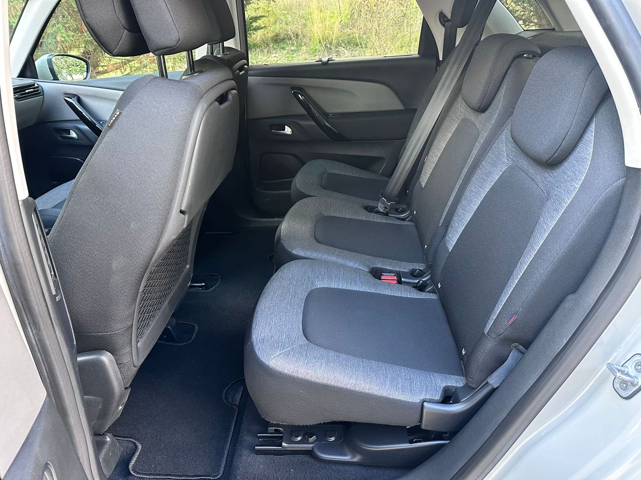 Citroën C4 Spacetourer 1.5HDI 130cv - Foto 29