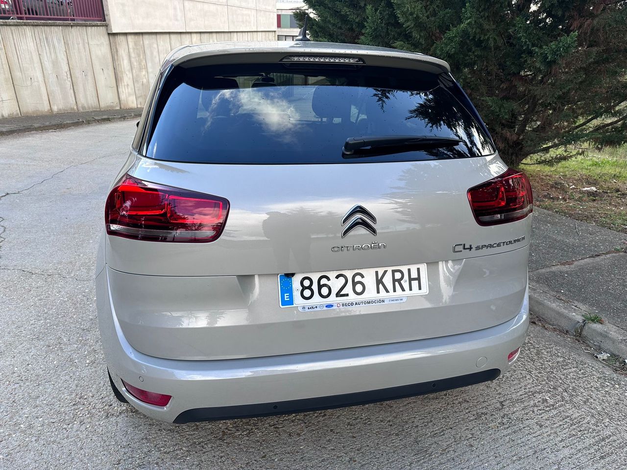 Citroën C4 Spacetourer 1.5HDI 130cv  - Foto 18