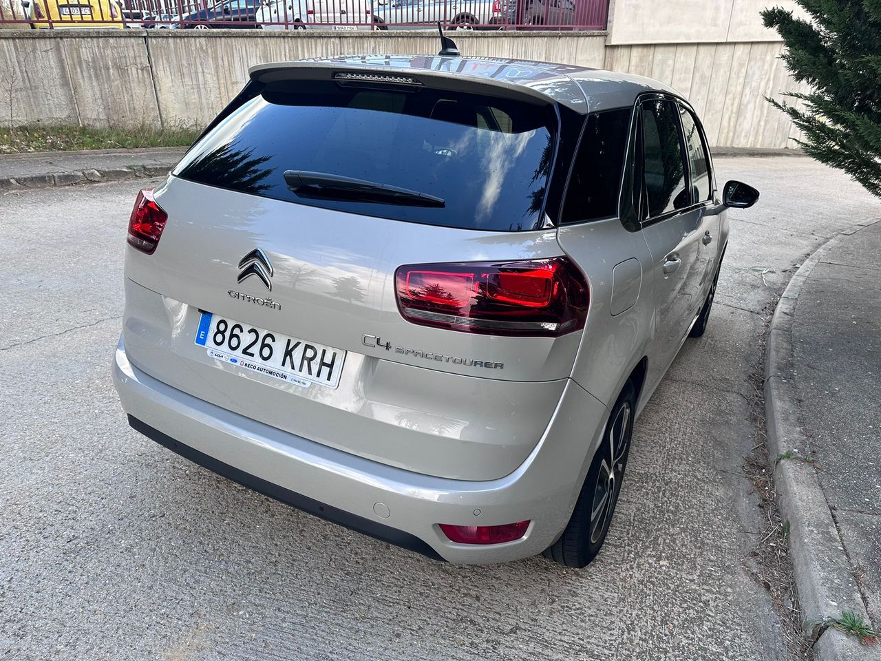 Citroën C4 Spacetourer 1.5HDI 130cv  - Foto 14