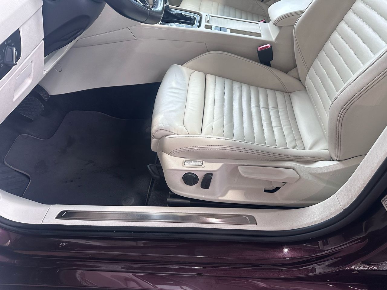 Volkswagen Passat 2.0TDI Sport 240 4Motion - Foto 8