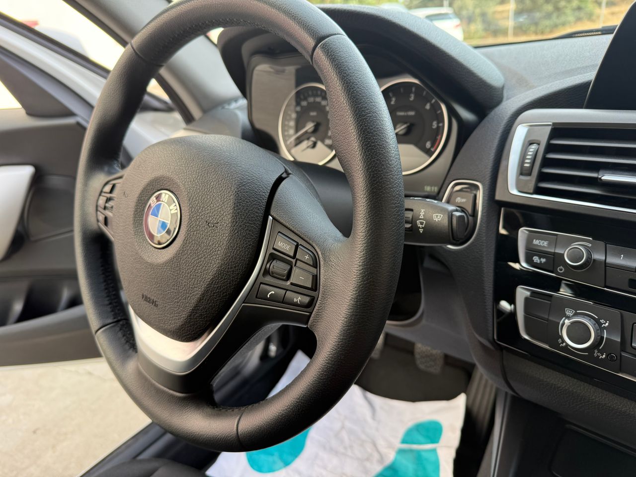 BMW Serie 1 118d - Foto 40