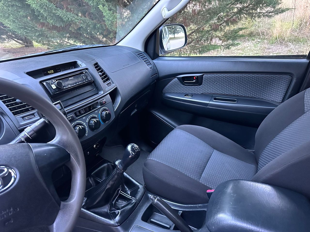 Toyota Hilux 2.5 D4D  - Foto 36